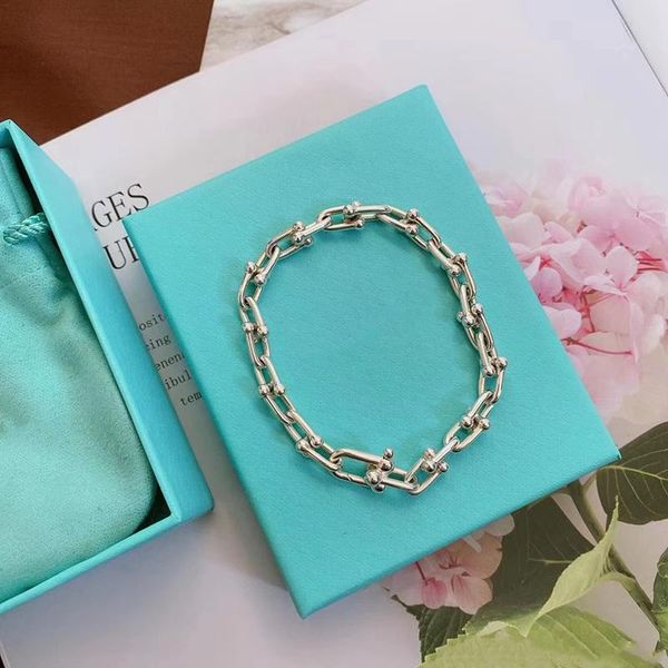 beaded, strands 1:1 classic style s925 sterling silver u-shaped bracelet men and women tif couples hardwear link jewelry gifts, Black
beaded, strands 1:1 classic style s925 sterling silver u-shaped bracelet men and women tif couples hardwear link jewelry gifts, Black