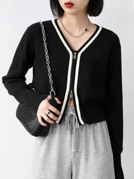 women's knits & tees early autumn temperament cardigan v-neck contrast color double zipper long sleeve knitted short coat, White
women's knits & tees early autumn temperament cardigan v-neck contrast color double zipper long sleeve knitted short coat, White