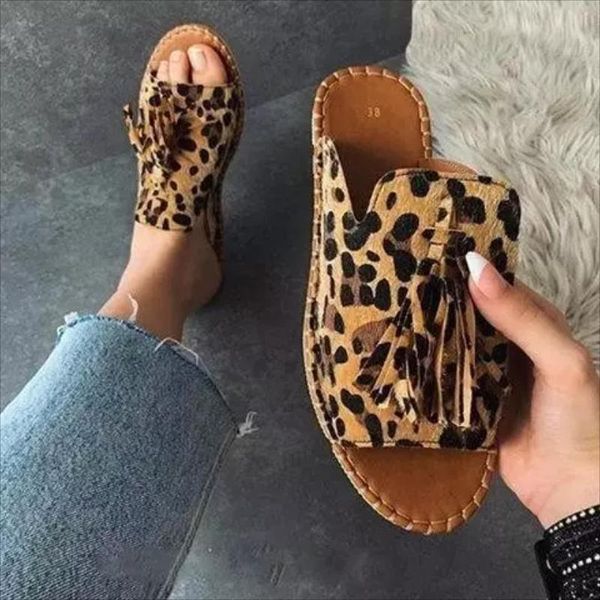 sandals women's solid color flat-heeled round toe wear classic and slippers, retro tassels, fashion all-match beach shoes zq0050, Black
sandals women's solid color flat-heeled round toe wear classic and slippers, retro tassels, fashion all-match beach shoes zq0050, Black