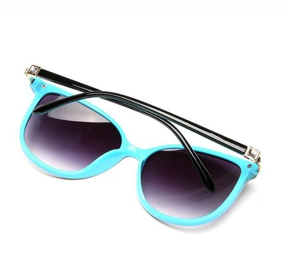 women womans sunglasses fashion sun glasses for womens mens glasses lentes eyewear with original boxes, White;black
women womans sunglasses fashion sun glasses for womens mens glasses lentes eyewear with original boxes, White;black