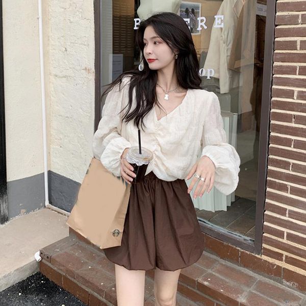 women's blouses & shirts french short sense niche 2021 spring and autumn v-neck long-sleeved shirt, White
women's blouses & shirts french short sense niche 2021 spring and autumn v-neck long-sleeved shirt, White