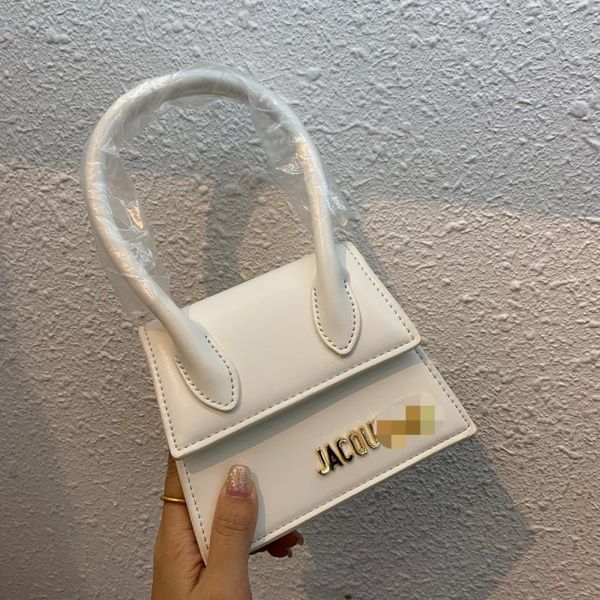 evening bags jacquenusss ins bag female 2021 trendy fashion all-match messenger plain simple small square
evening bags jacquenusss ins bag female 2021 trendy fashion all-match messenger plain simple small square