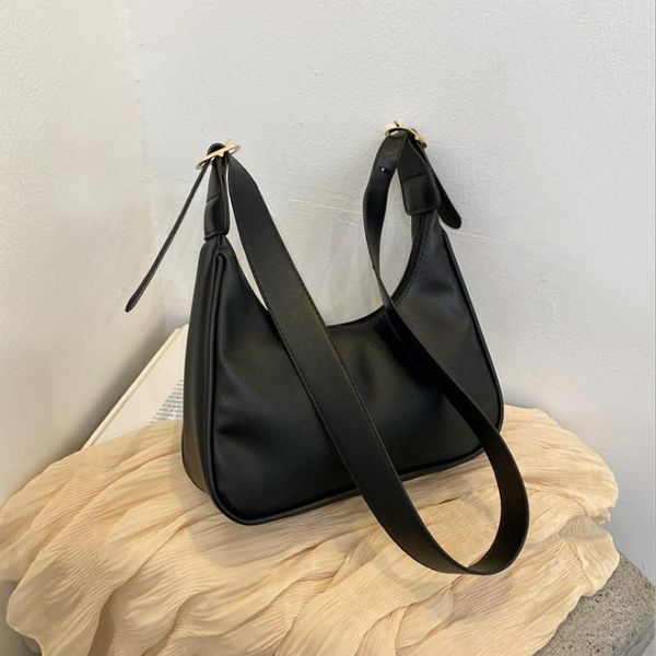 shoulder bags for half moon leather crossbody women 2021 summer simple handbags and purses female travel tote
shoulder bags for half moon leather crossbody women 2021 summer simple handbags and purses female travel tote