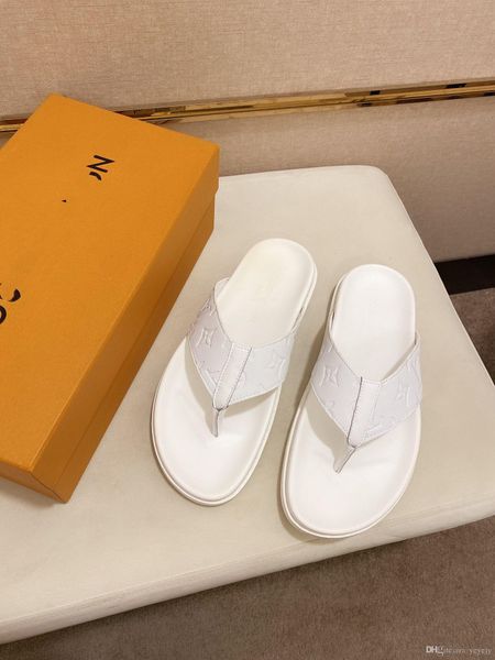 q1 luxury brands flip flops soft comfortable microfiber leather slippers men beach slipper summer shoe for men big size 46 22, Black
q1 luxury brands flip flops soft comfortable microfiber leather slippers men beach slipper summer shoe for men big size 46 22, Black