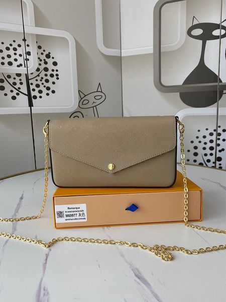 2021 classic luxurys designers totes bags purse pochette handbag chain package shopping flower shoulder bag coin purses crossbodys with box
2021 classic luxurys designers totes bags purse pochette handbag chain package shopping flower shoulder bag coin purses crossbodys with box