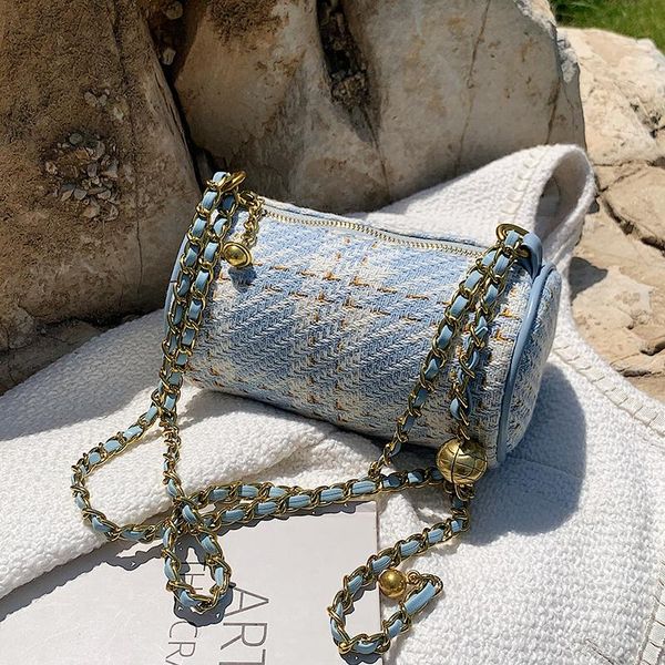 evening bags niche design french bag women all-match 2021 chain messenger woolen cloth armpit shoulder width: 19cm
evening bags niche design french bag women all-match 2021 chain messenger woolen cloth armpit shoulder width: 19cm