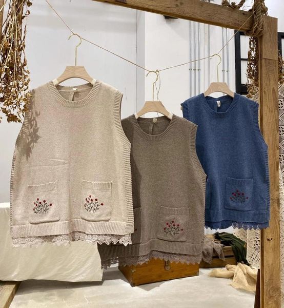 women's sweaters 2021 muye autumn korea custom embroidered sheep wool wild mori vest tri-color, White;black
women's sweaters 2021 muye autumn korea custom embroidered sheep wool wild mori vest tri-color, White;black