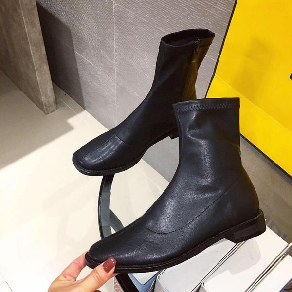 boots black soft pu leather women female korean version wild square head low heel ankle 2021 winter shoes
boots black soft pu leather women female korean version wild square head low heel ankle 2021 winter shoes