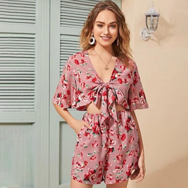 women's jumpsuits & rompers 2021 summer floral chiffon female leisure deep v bowknot lace shorts jumpsuit overalls women clothing, Black;white
women's jumpsuits & rompers 2021 summer floral chiffon female leisure deep v bowknot lace shorts jumpsuit overalls women clothing, Black;white