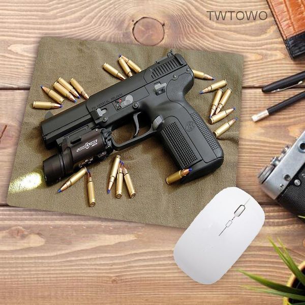 mouse pads & wrist rests fashion gun mousepad computer game mice durable speed play mats rubber anti-slip mousemat 18x22cm 21x26cm
mouse pads & wrist rests fashion gun mousepad computer game mice durable speed play mats rubber anti-slip mousemat 18x22cm 21x26cm