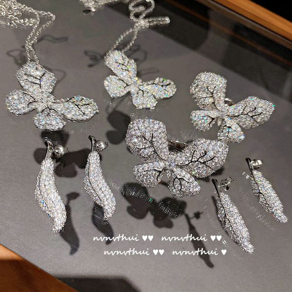 strands strings bright luminous butterfly plated 18k kingdee dance flower fragrance zircon full diamond leaf necklace, Black
strands strings bright luminous butterfly plated 18k kingdee dance flower fragrance zircon full diamond leaf necklace, Black