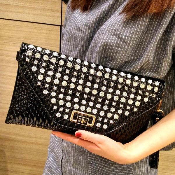 evening bags women envelope clutch bag rhinestone diamond ladies purse chain shoulder women's totes handbags
evening bags women envelope clutch bag rhinestone diamond ladies purse chain shoulder women's totes handbags