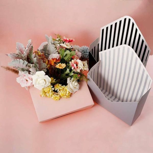 pcs envelope fold flower box paper floral wrapping party wedding gift boxes-wine red & black wrap
pcs envelope fold flower box paper floral wrapping party wedding gift boxes-wine red & black wrap