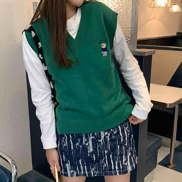 2color autumn and winter japanese style cartoon embroidery knitted sleeveless vest sweaters womens pullovers (c9891) 210508, Black;white
2color autumn and winter japanese style cartoon embroidery knitted sleeveless vest sweaters womens pullovers (c9891) 210508, Black;white