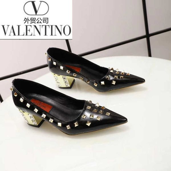 high mules women men heels sandals slippers designer slides pumps loafers luxury ballerinas sneakers dress shoes 1ao5, Black;white
high mules women men heels sandals slippers designer slides pumps loafers luxury ballerinas sneakers dress shoes 1ao5, Black;white