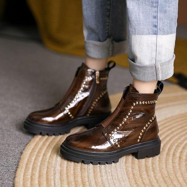 boots brown leather women punk short star decors side zipper cool riding botas platform black thick bottom botines femininos
boots brown leather women punk short star decors side zipper cool riding botas platform black thick bottom botines femininos