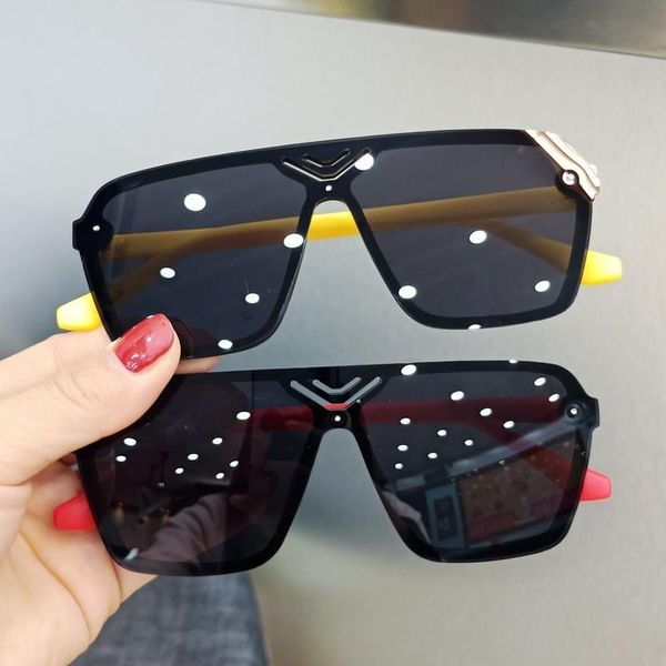 sunglasses children's silicone glasses personality handsome fashion women anti-ultraviolet summer street shooting travel seaside, Blue
sunglasses children's silicone glasses personality handsome fashion women anti-ultraviolet summer street shooting travel seaside, Blue
