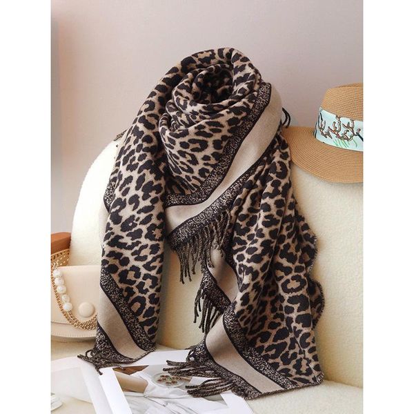 scarves 2021 luxury cashmere wool 140cm large square scarf leopard print shawl with high-end outside, Blue;gray
scarves 2021 luxury cashmere wool 140cm large square scarf leopard print shawl with high-end outside, Blue;gray