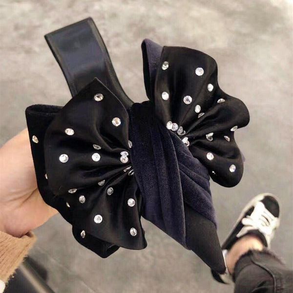 slippers ins women slipper spring autumn shoes pointed toe crystal decor thin med heel butterfly knot stiletto sapato feminino, Black
slippers ins women slipper spring autumn shoes pointed toe crystal decor thin med heel butterfly knot stiletto sapato feminino, Black