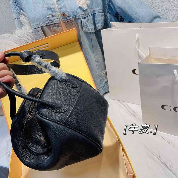 purse sale women's cowhide litchi pattern one shoulder handbag doctor's medicine diagonal bags
purse sale women's cowhide litchi pattern one shoulder handbag doctor's medicine diagonal bags