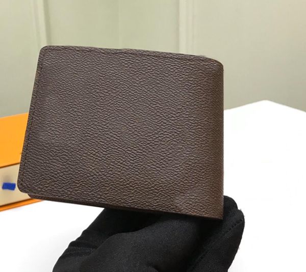 wholesale leather short wallet lady card holder coin purse men fashion classic pocket 075-m60895-02, Red;black
wholesale leather short wallet lady card holder coin purse men fashion classic pocket 075-m60895-02, Red;black