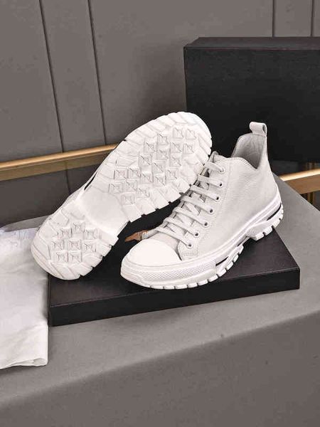 men boots fashion motorcycle ankle leather black skateboard sneakers casual jogging trainer training shoes winter 1109
men boots fashion motorcycle ankle leather black skateboard sneakers casual jogging trainer training shoes winter 1109