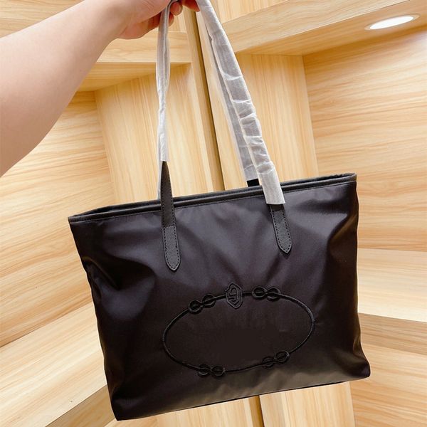 crossbody bag designer tote handbag ladies shoulder bags handbags totes genuine leather luxury shopping high-capacity with the original box
crossbody bag designer tote handbag ladies shoulder bags handbags totes genuine leather luxury shopping high-capacity with the original box