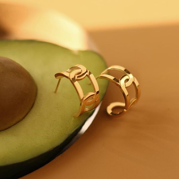 hoop & huggie fashion earrings gold plated c shape lady gift no fading wholesale price seasonal design jewelry stud, Golden;silver
hoop & huggie fashion earrings gold plated c shape lady gift no fading wholesale price seasonal design jewelry stud, Golden;silver