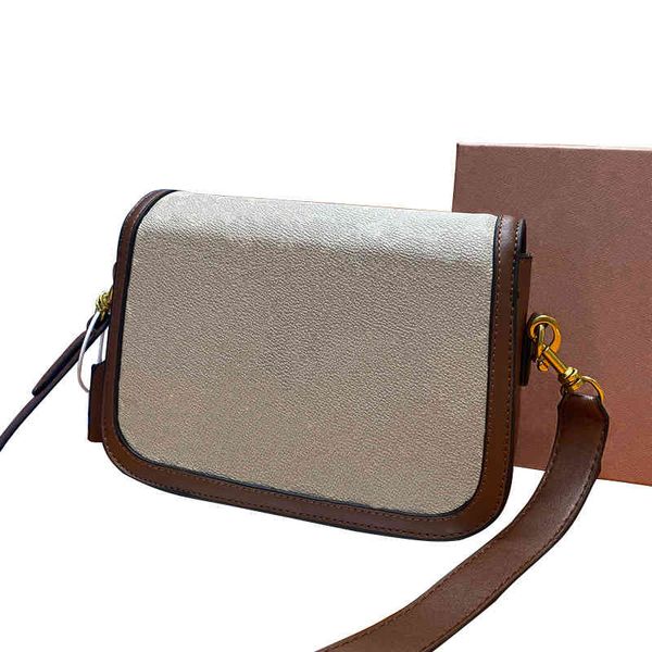 classic bag female new fashion shoulder bag simple texture messenger small square bag purse
classic bag female new fashion shoulder bag simple texture messenger small square bag purse