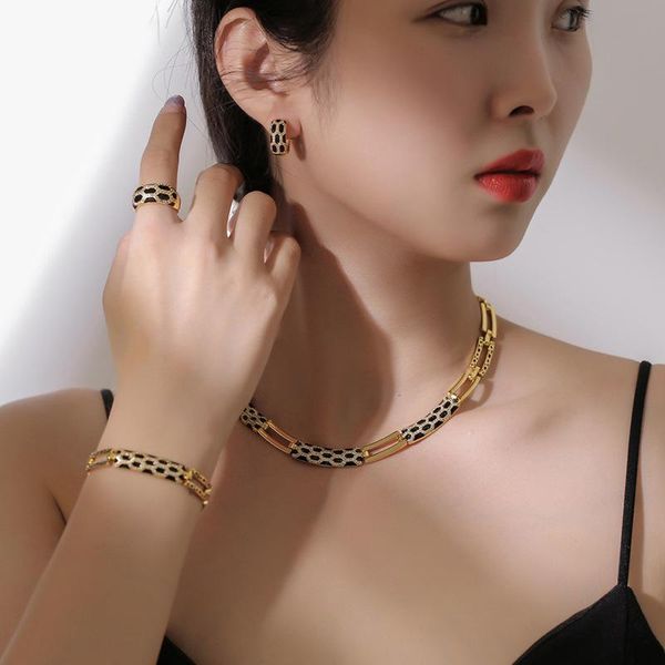 earrings & necklace trendy luxury jewelry sets snake chain bridal wedding set necklaces bracelet ring for women gift, Silver
earrings & necklace trendy luxury jewelry sets snake chain bridal wedding set necklaces bracelet ring for women gift, Silver