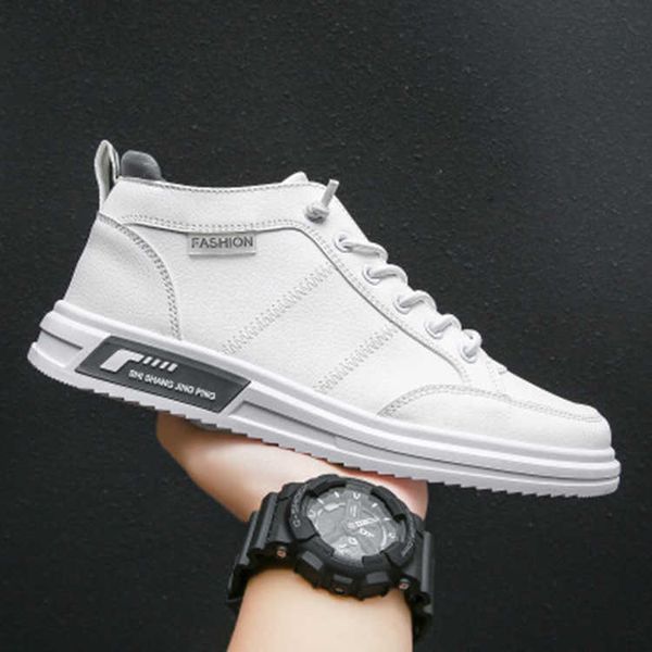 2021 autumn designer men's shoes korean fashion casual versatile business dress smalltraining sneakers
2021 autumn designer men's shoes korean fashion casual versatile business dress smalltraining sneakers