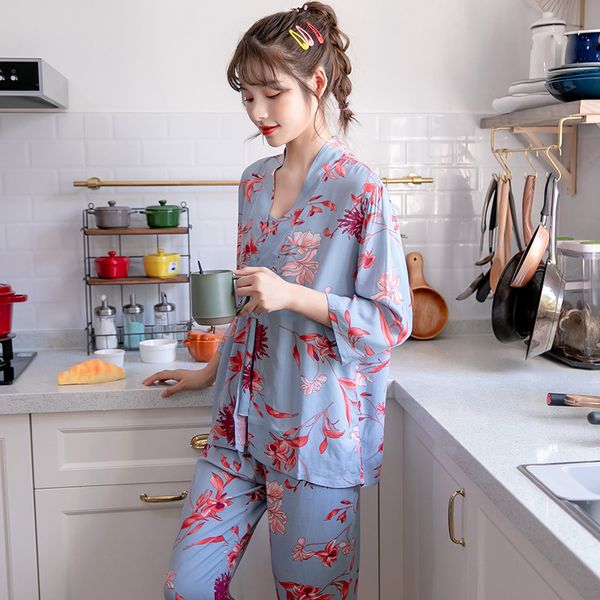 women pajama sleepwear sets floral printed pyjama femme robe for ladies home suit spring summer nightwear pijama 3 pieces, Black;red
women pajama sleepwear sets floral printed pyjama femme robe for ladies home suit spring summer nightwear pijama 3 pieces, Black;red