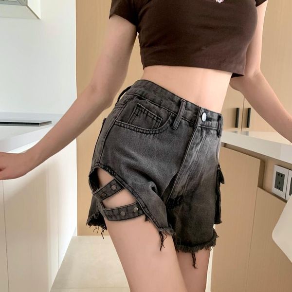 women's shorts sense of design locomotive pocket hollow torn edges denim female summer, White;black
women's shorts sense of design locomotive pocket hollow torn edges denim female summer, White;black