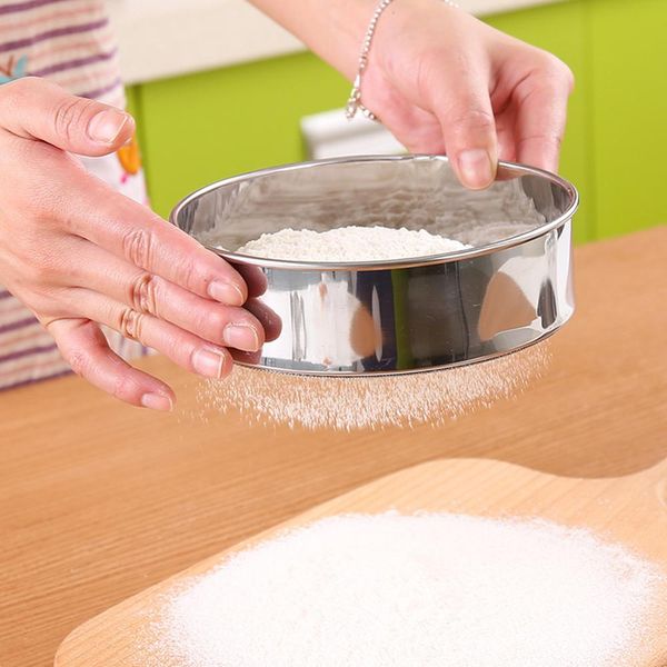 15.5/20cm kitchen mesh flour sifter household stainless steel round bean filter flour sieve strainer shaker cake baking tool
15.5/20cm kitchen mesh flour sifter household stainless steel round bean filter flour sieve strainer shaker cake baking tool