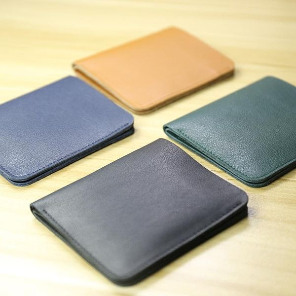 wallets genuine leather men small wallet solid card holder luxury designer short standard casual slim money bag minimalist purse, Red;black
wallets genuine leather men small wallet solid card holder luxury designer short standard casual slim money bag minimalist purse, Red;black