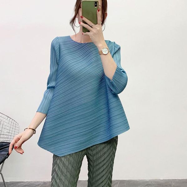 women's t-shirt folded three quarter sleeve pleated for famale solid color irregular hem elastic round colalr e197, White
women's t-shirt folded three quarter sleeve pleated for famale solid color irregular hem elastic round colalr e197, White