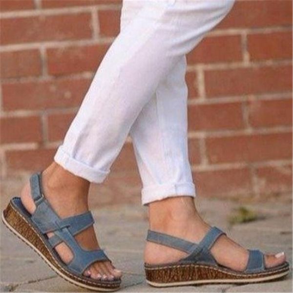 the summer of 2021 new european and american style wedge-heeled casual sandals women's size 40-43, Black
the summer of 2021 new european and american style wedge-heeled casual sandals women's size 40-43, Black