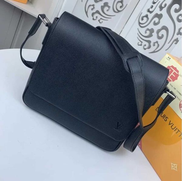 messenger totes brand handbags handles designer body men's luxury bag m30619 iconic cross shoulder bags pattern cross leather fashion b
messenger totes brand handbags handles designer body men's luxury bag m30619 iconic cross shoulder bags pattern cross leather fashion b