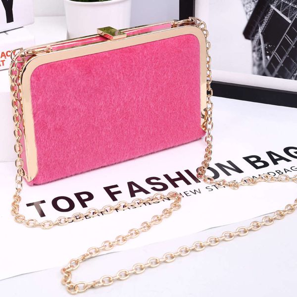 2021 hand bag women's fashion temperament banquet clip messenger chain 
2021 hand bag women's fashion temperament banquet clip messenger chain
