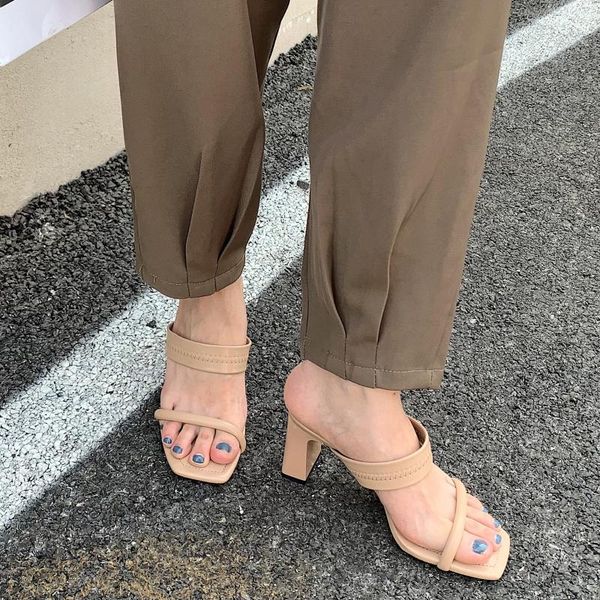 slippers square toe casual shoes rubber flip flops low beige heeled sandals slides cross-tied luxury soft hawaiian flat black fa
slippers square toe casual shoes rubber flip flops low beige heeled sandals slides cross-tied luxury soft hawaiian flat black fa