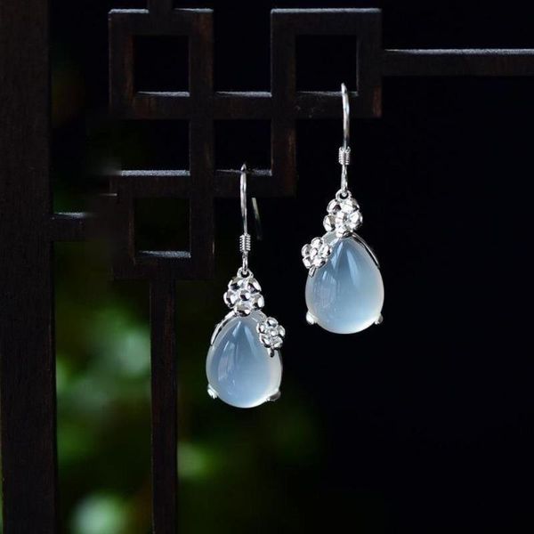 designer's unique creative inlaid plum blossom water drop chalcedony earrings elegant charm retro ladies silver jewelry dangle & chande
designer's unique creative inlaid plum blossom water drop chalcedony earrings elegant charm retro ladies silver jewelry dangle & chande