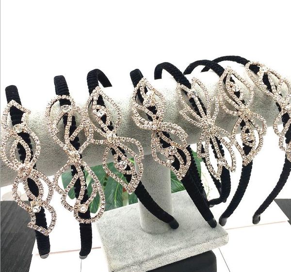 2021 new fashion girl / lady hair jewelry headband mix style shiny full drill alloy fabric art bow edge hairpin, Silver
2021 new fashion girl / lady hair jewelry headband mix style shiny full drill alloy fabric art bow edge hairpin, Silver