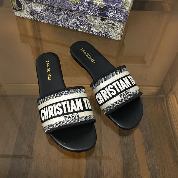 family letter embroidered slippers flat bottomed female summer wear one line sandals, Black
family letter embroidered slippers flat bottomed female summer wear one line sandals, Black