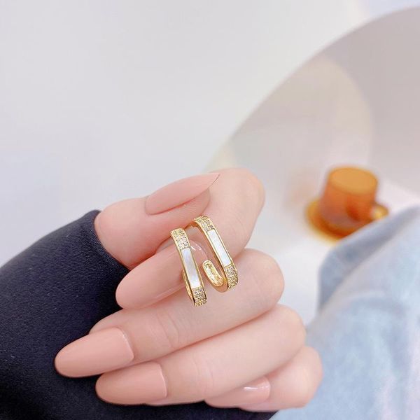stud design micro-inlaid zircon simple natural shell earrings 14k real gold for women cubic zc, Golden;silver
stud design micro-inlaid zircon simple natural shell earrings 14k real gold for women cubic zc, Golden;silver