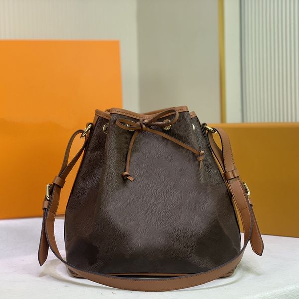 luxury designer fashion shoulder bags limited edition drawstring bucket bag flower & checkerboard handbags
luxury designer fashion shoulder bags limited edition drawstring bucket bag flower & checkerboard handbags