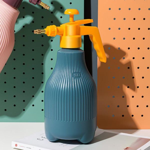 watering equipments household 1.5l garden sprayer automatic plant can bottle for gardening spray
watering equipments household 1.5l garden sprayer automatic plant can bottle for gardening spray