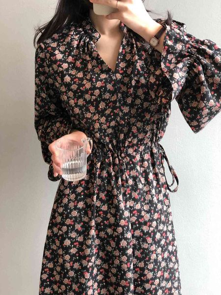 dress 2021 Spring Flower Print V-Collar Style Women Maxi With Belt Elegant Dress Vestidos, Black;gray
dress 2021 Spring Flower Print V-Collar Style Women Maxi With Belt Elegant Dress Vestidos, Black;gray