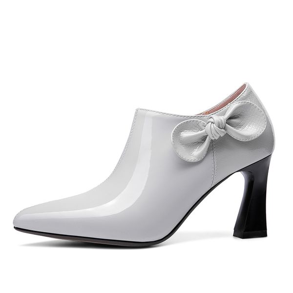 fashion short boots women genuine leather ankle boots for women high heels black white boots ladies party shoes large size 210428
fashion short boots women genuine leather ankle boots for women high heels black white boots ladies party shoes large size 210428