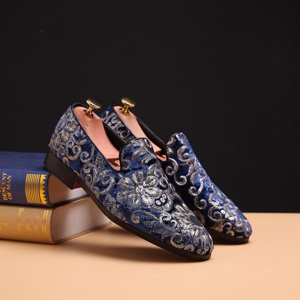 2021 men shoes luxury embroidery wedding formal leather shoes doug leather round toe classic business slip-on casual flat shoes, Black
2021 men shoes luxury embroidery wedding formal leather shoes doug leather round toe classic business slip-on casual flat shoes, Black