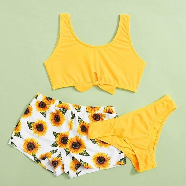 women's swimwear girls' bikini summer cute crisscross sunflower set floral print three-piece swimsuit 2021 mujer, White;black
women's swimwear girls' bikini summer cute crisscross sunflower set floral print three-piece swimsuit 2021 mujer, White;black